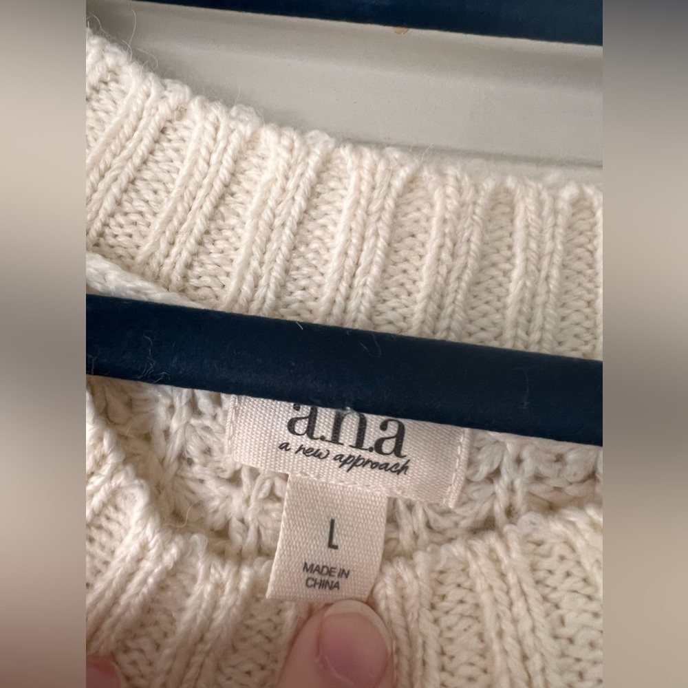 Cream Sweater - Picture 4 of 5